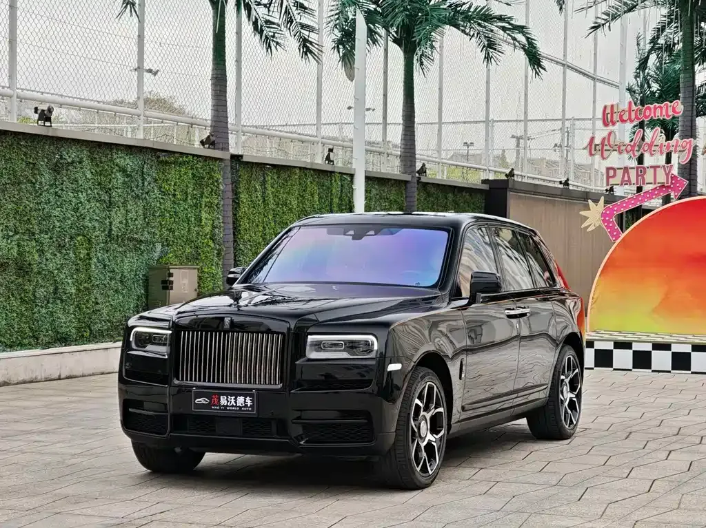 Rolls-Royce Cullinan — фото 1