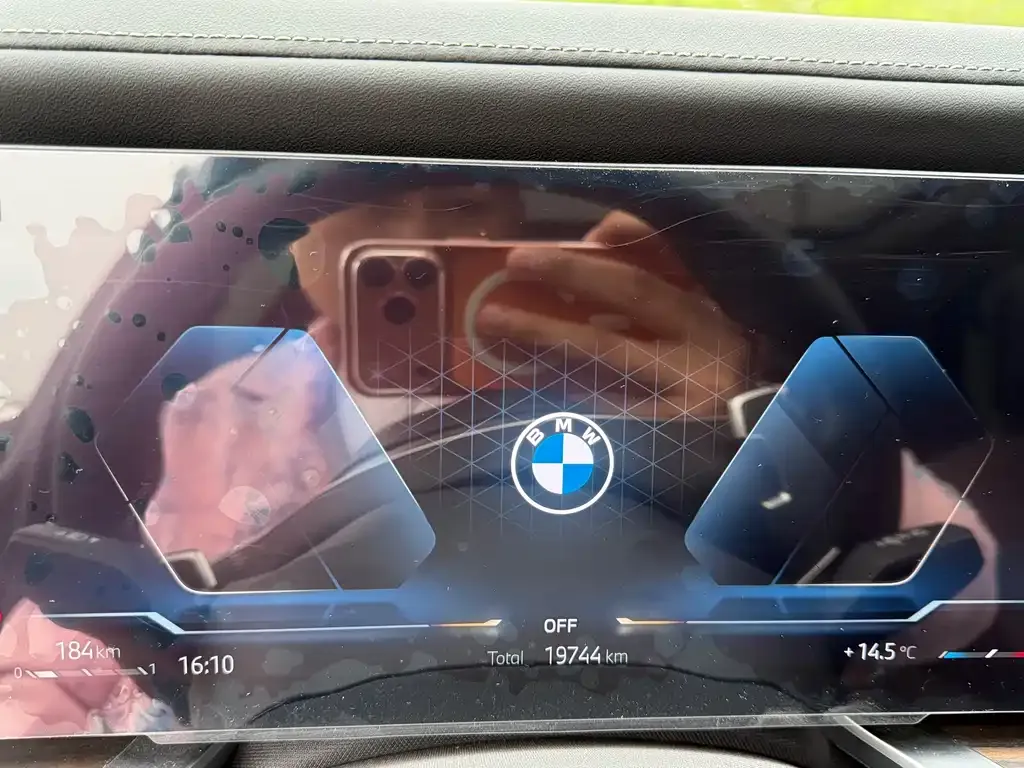BMW 7 Series 2025 из CN, фото 9