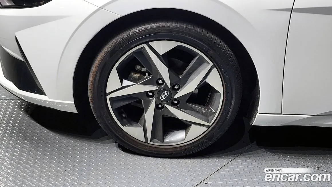 Hyundai AVANTE — фото 7