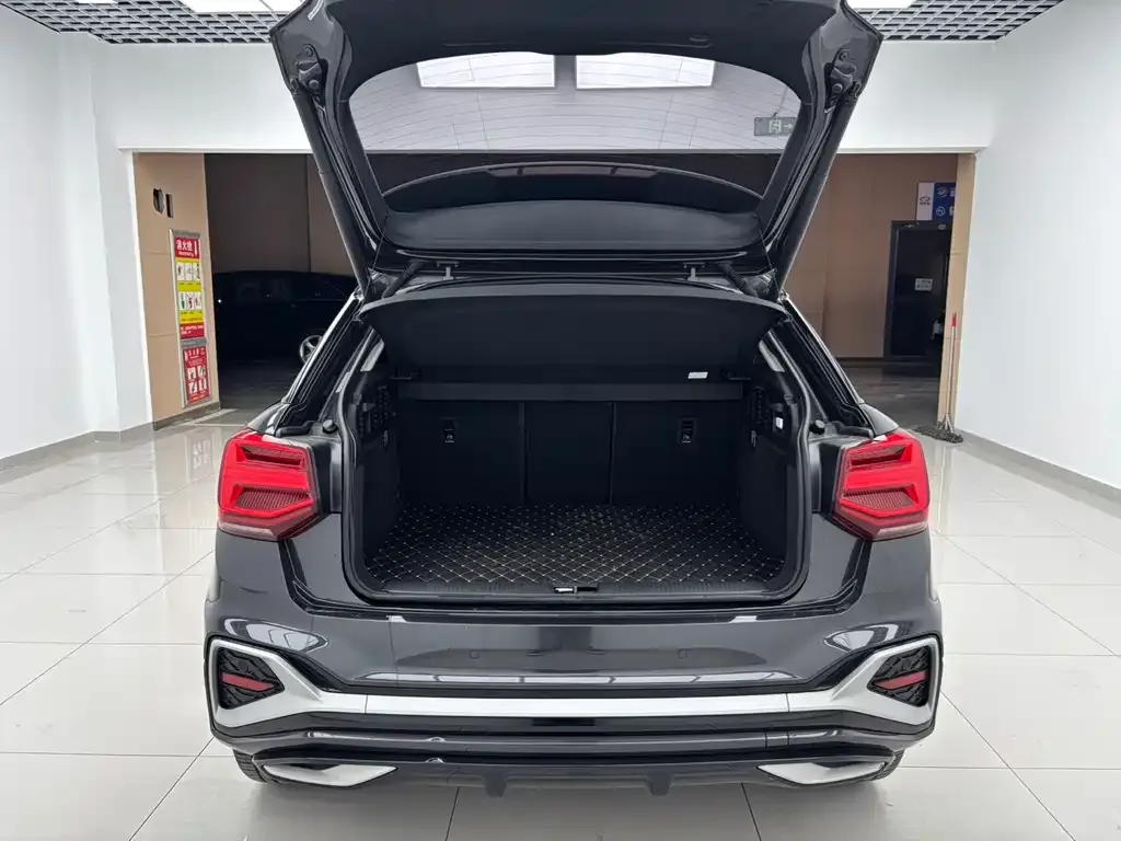 Audi Q2L 2022 из CN, фото 7