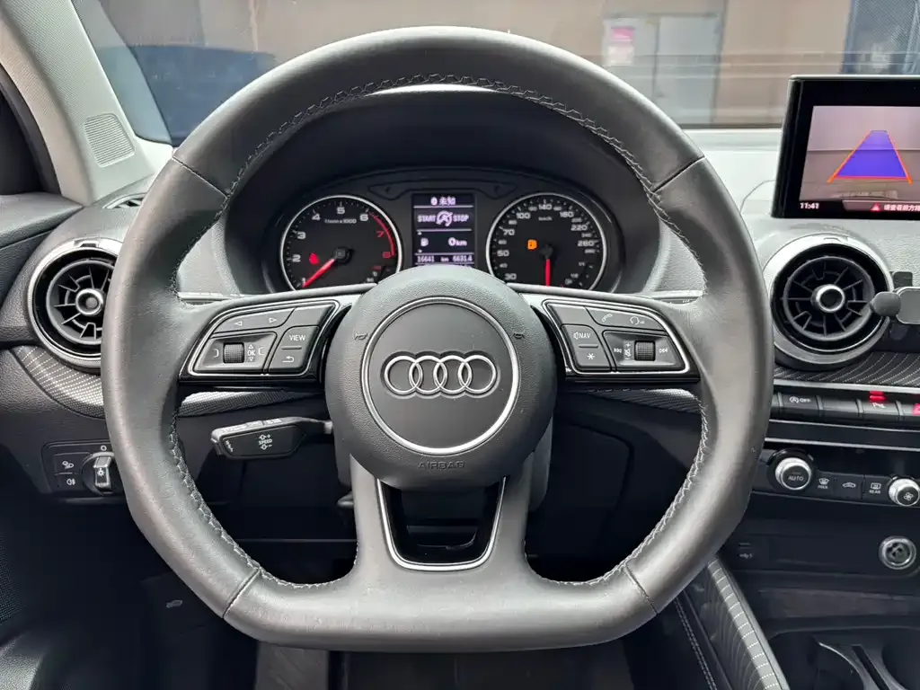 Audi Q2L 2022 из CN, фото 6