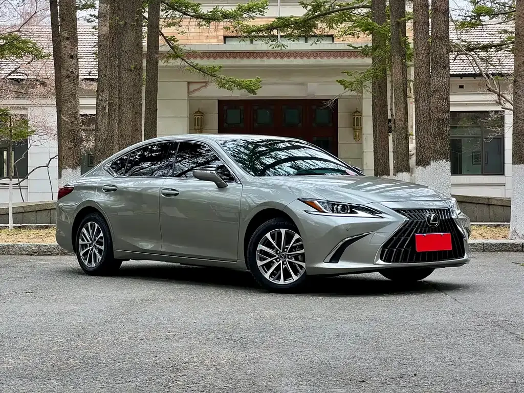 Lexus ES 2023 из CN, фото 4