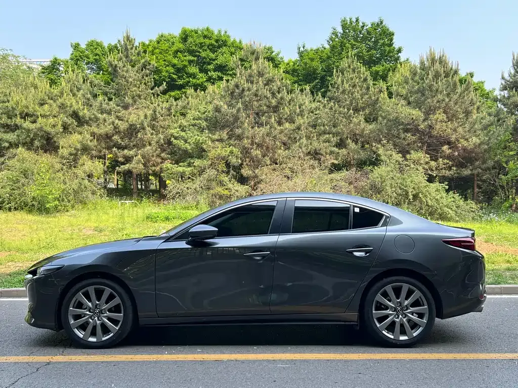 Mazda 3 Axela 2026 из CN, фото 10
