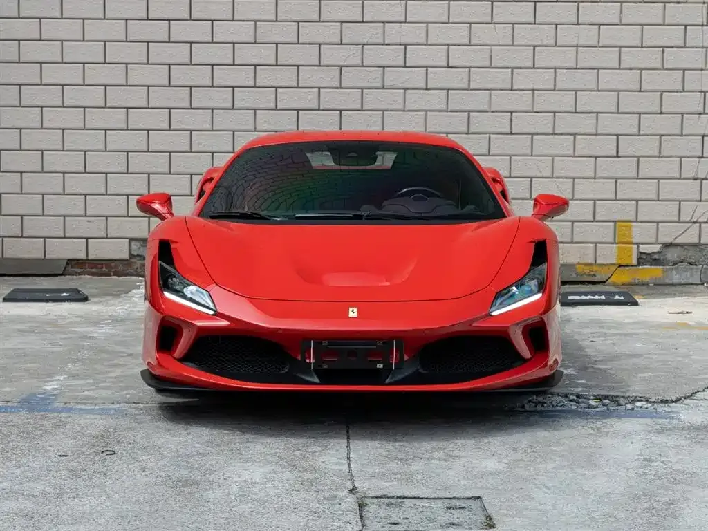 Ferrari F8 — фото 10