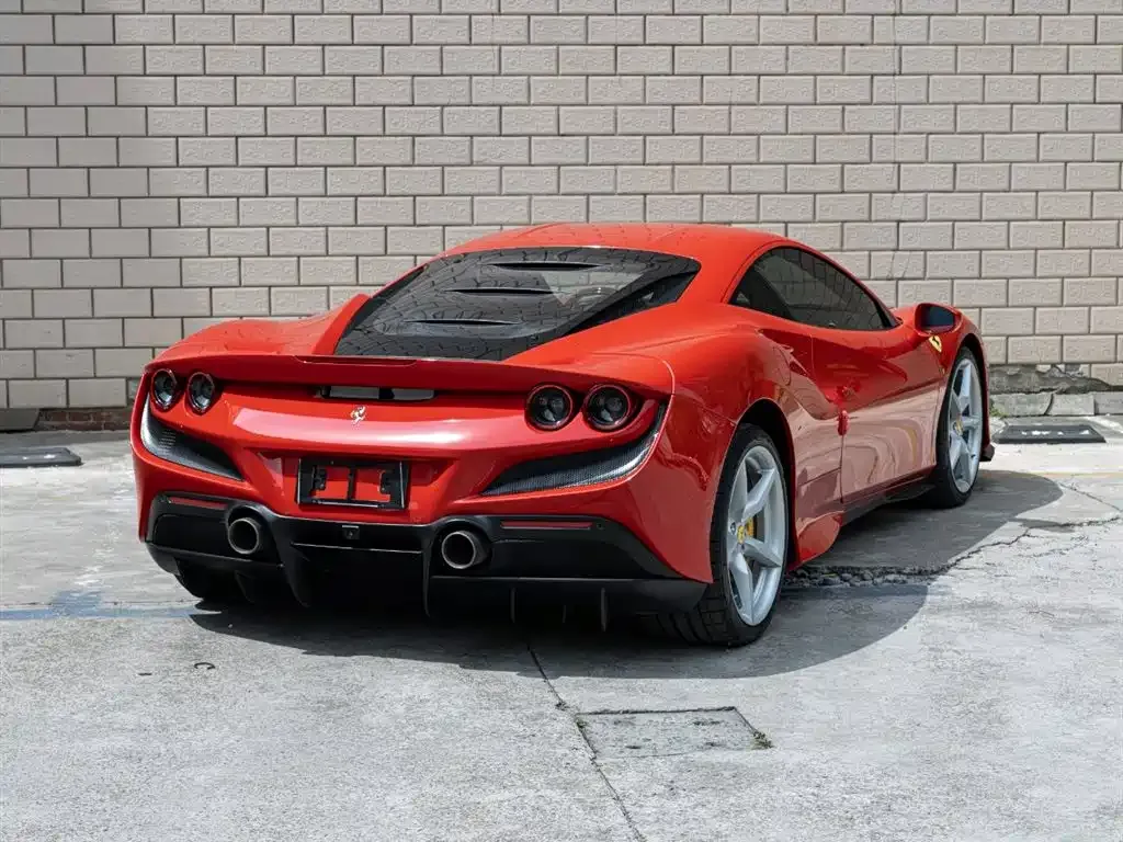 Ferrari F8 — фото 4