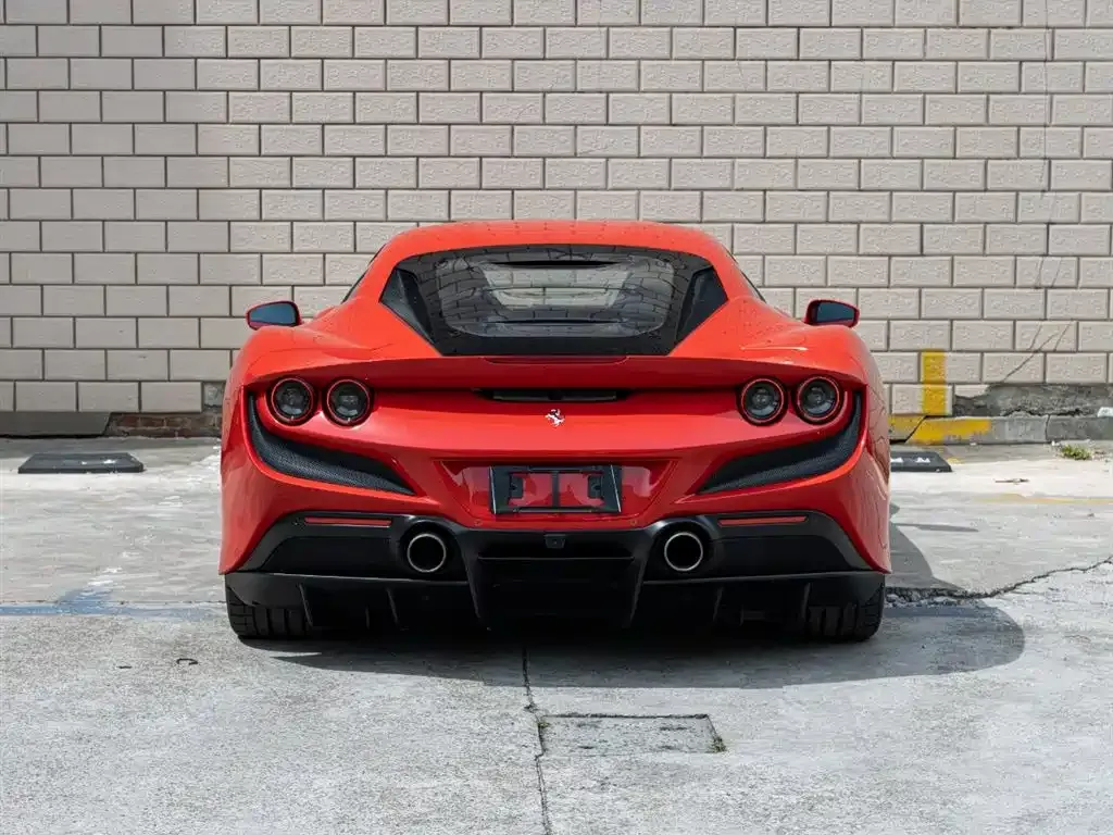 Ferrari F8 — фото 9