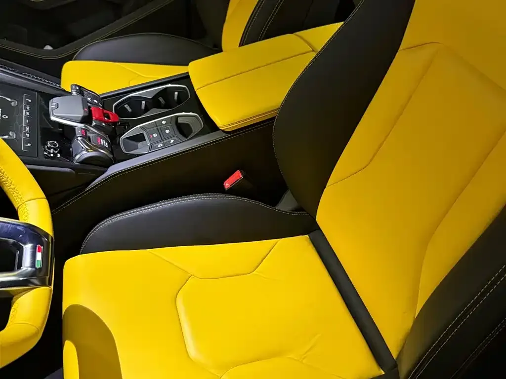 Lamborghini Urus 2022 из CN, фото 2