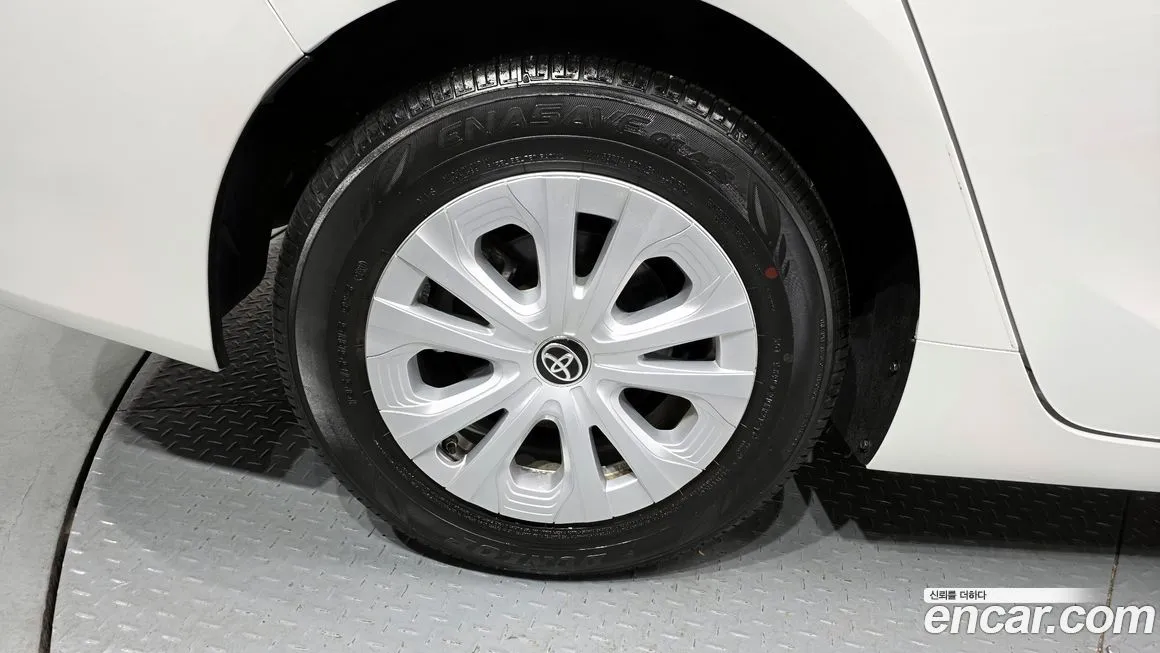 Toyota Prius 2022 из KR, фото 6