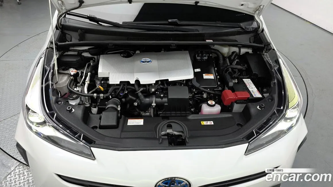 Toyota Prius 2022 из KR, фото 7