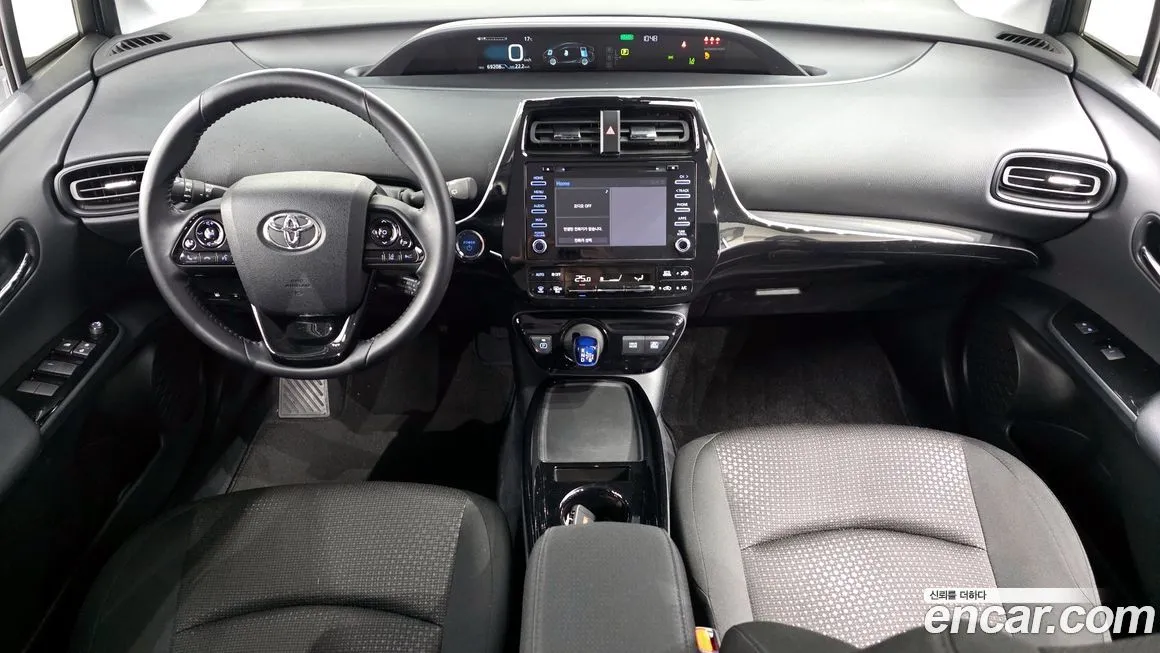 Toyota Prius 2022 из KR, фото 10