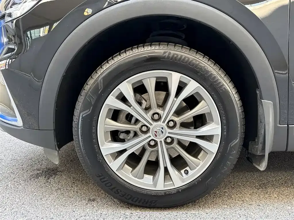 Buick Envision Plus — фото 6