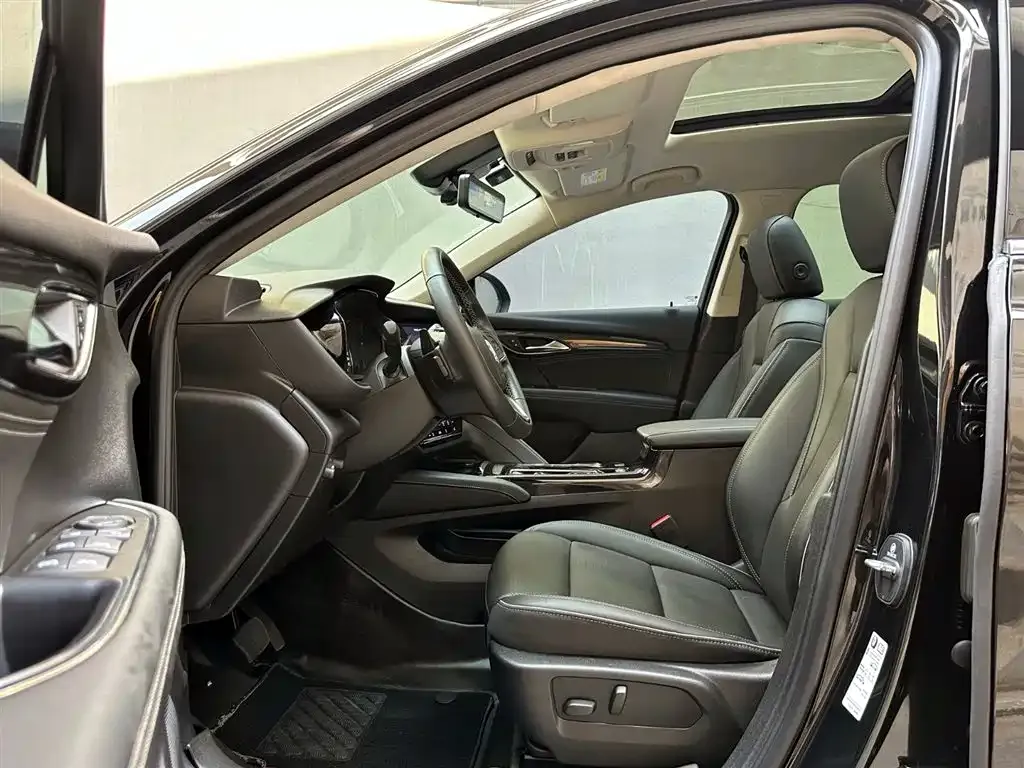 Buick Envision Plus — фото 10