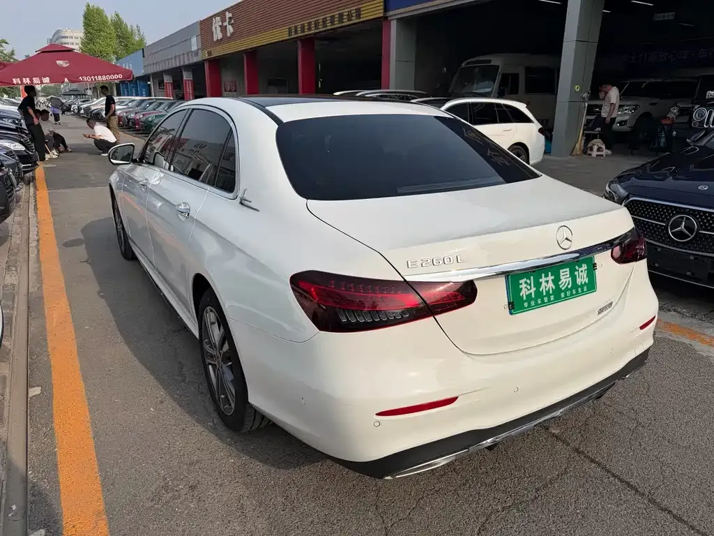 Mercedes-Benz E-Class 2022 из CN, фото 5