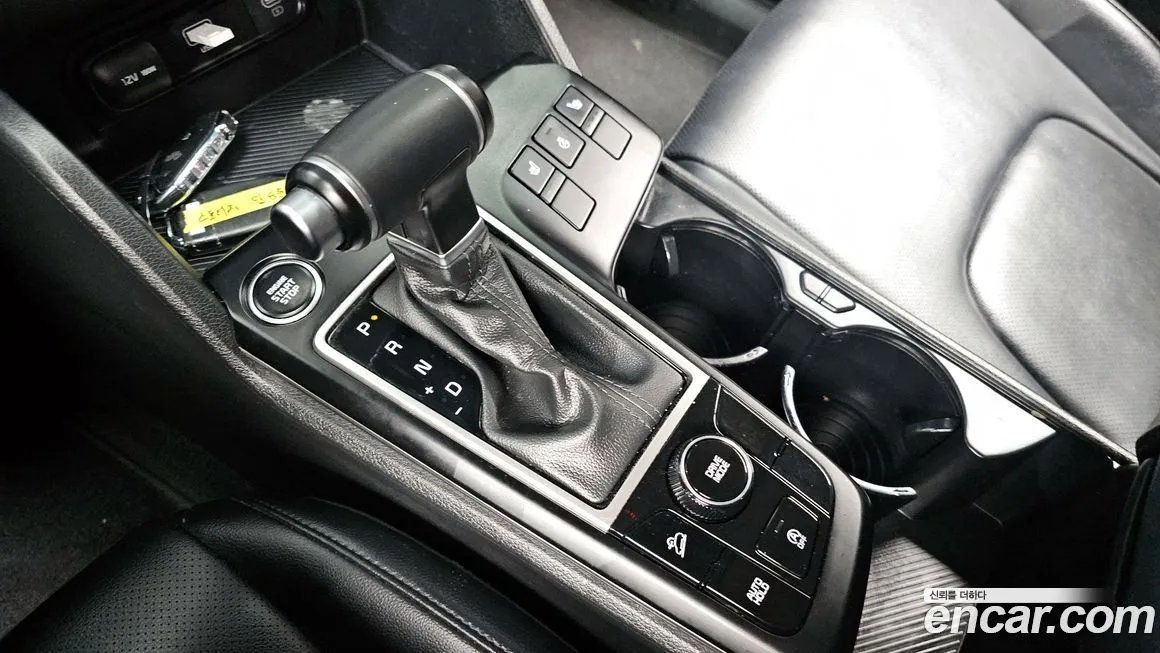 Kia Sportage — фото 10