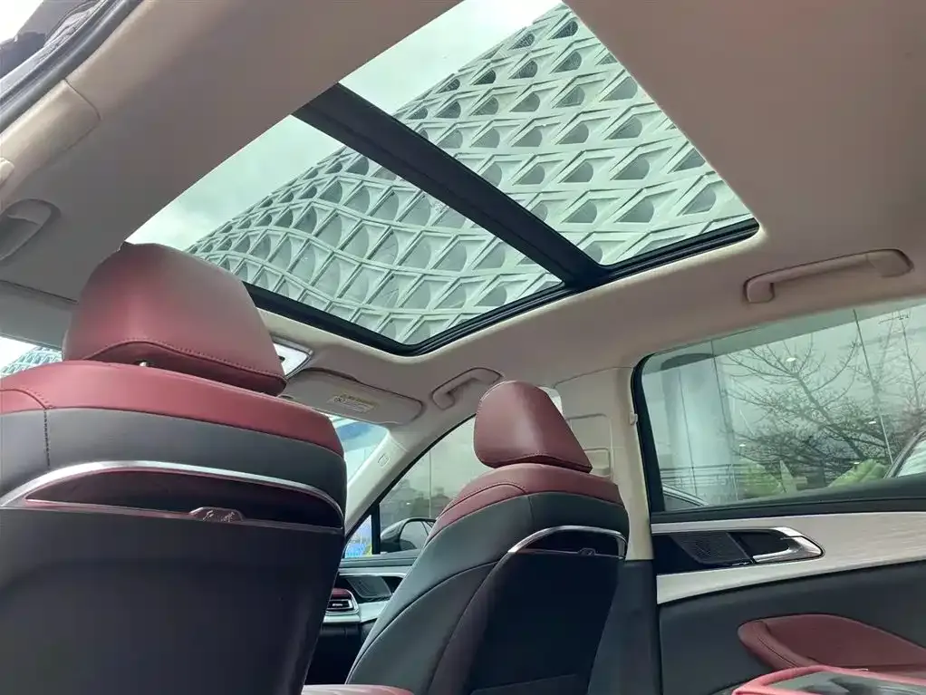 Hongqi H5 2025 из CN, фото 2