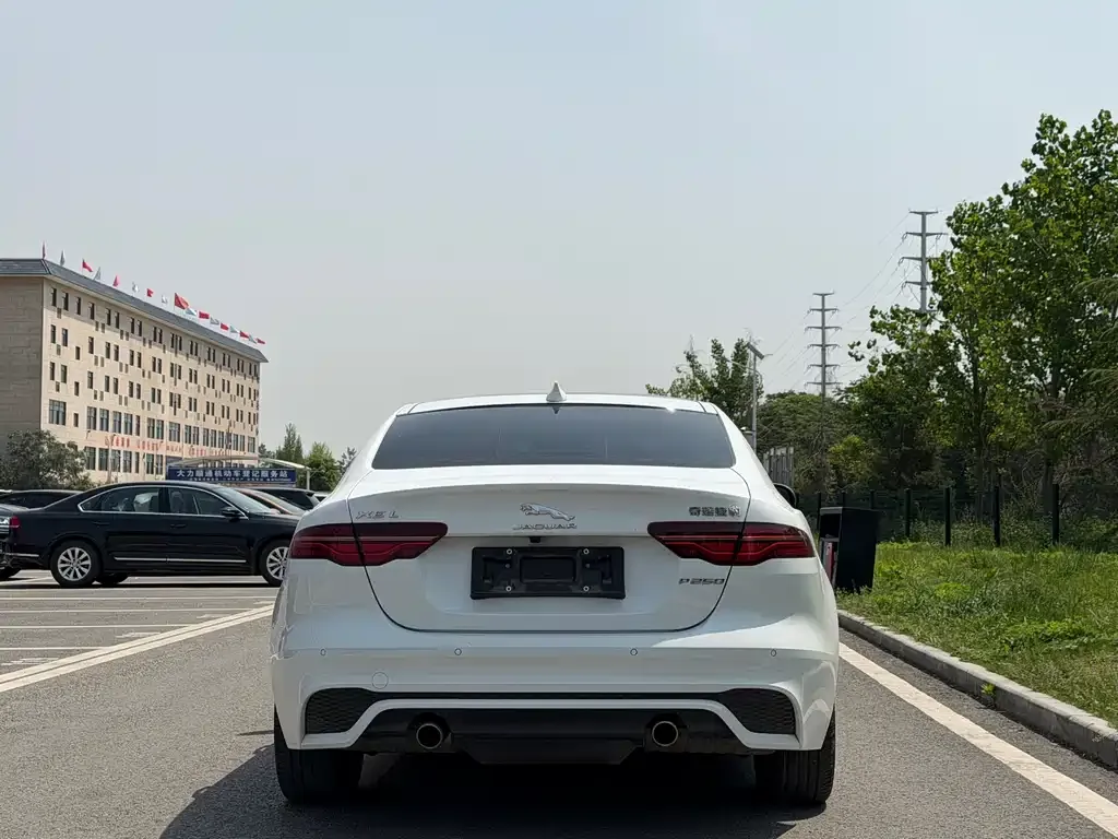 Jaguar XEL 2024 из CN, фото 5