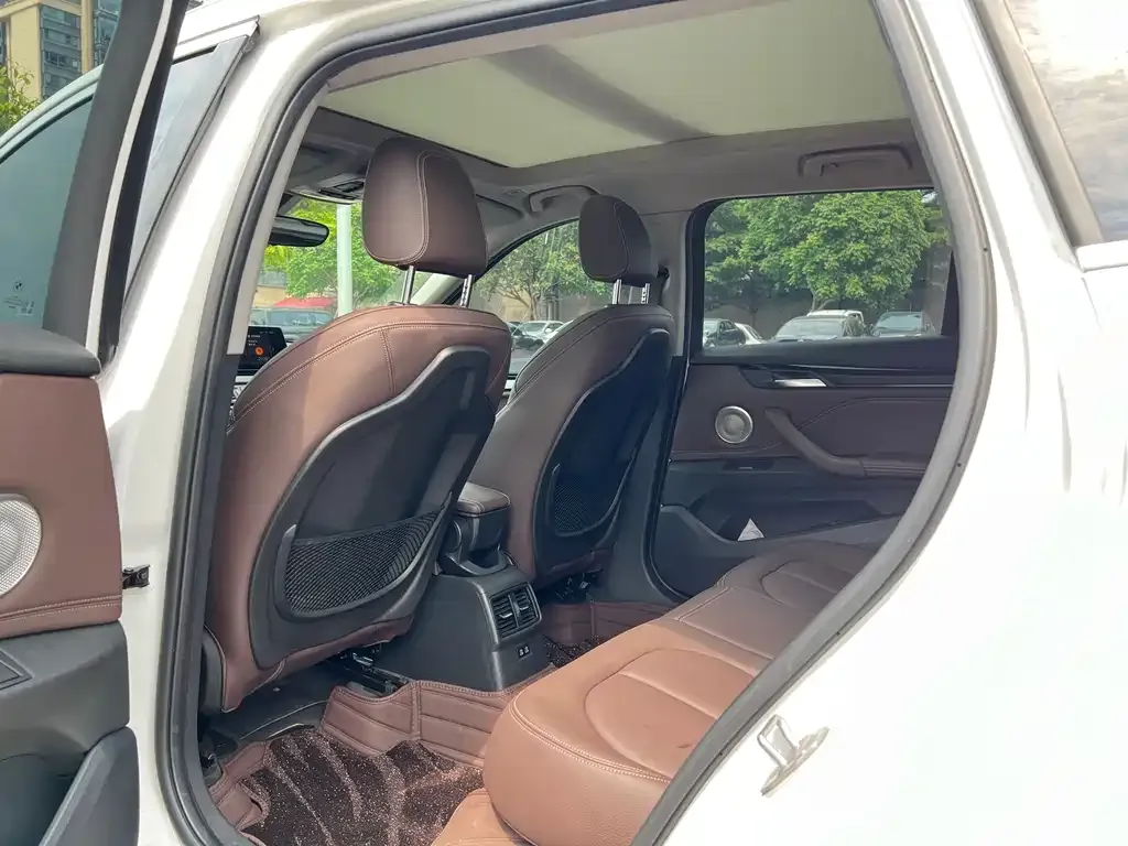 BMW X1 2023 из CN, фото 2