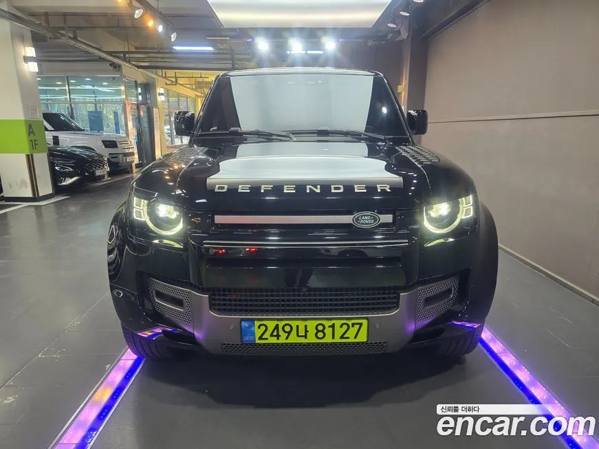 Land Rover Defender