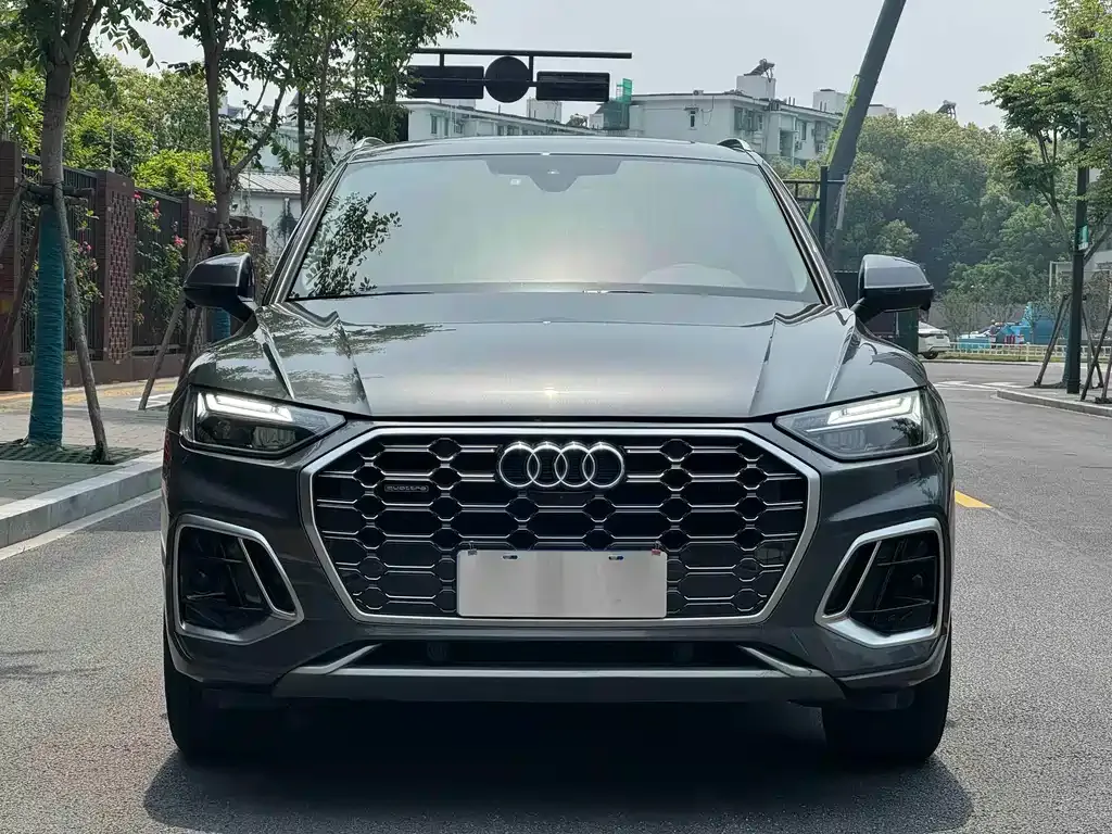 Audi Q5L 2022 из CN, фото 10