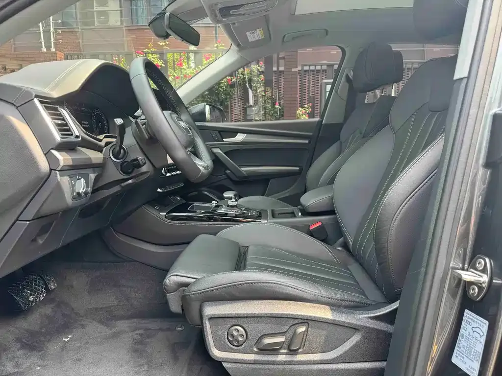 Audi Q5L 2022 из CN, фото 4