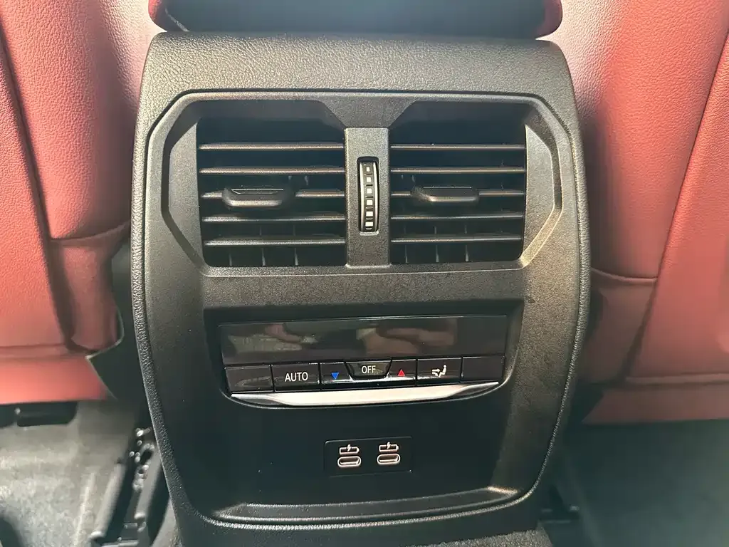BMW 3 Series 2025 из CN, фото 7