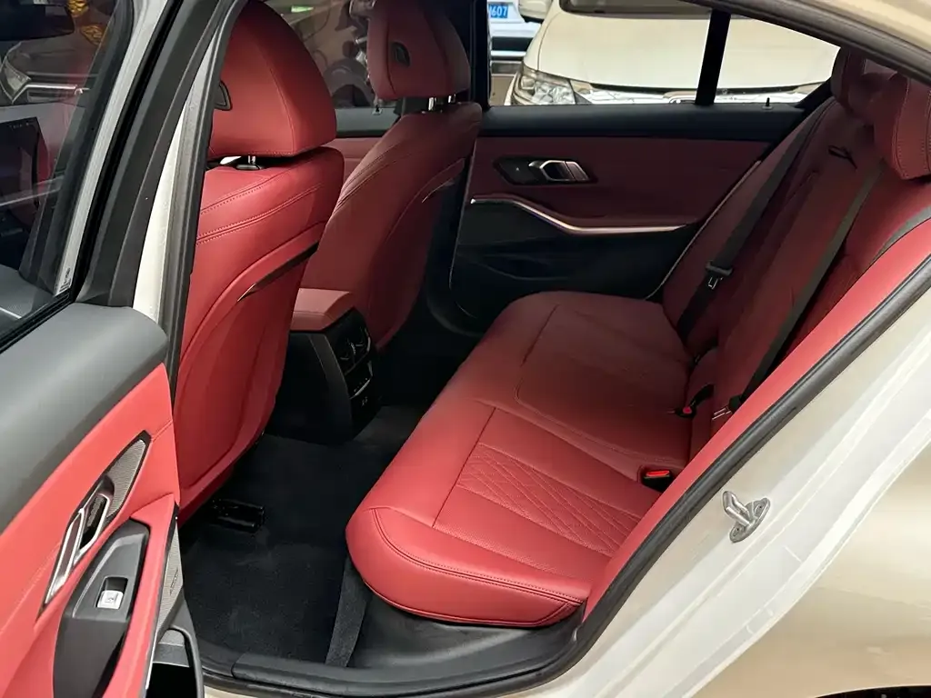 BMW 3 Series 2025 из CN, фото 3