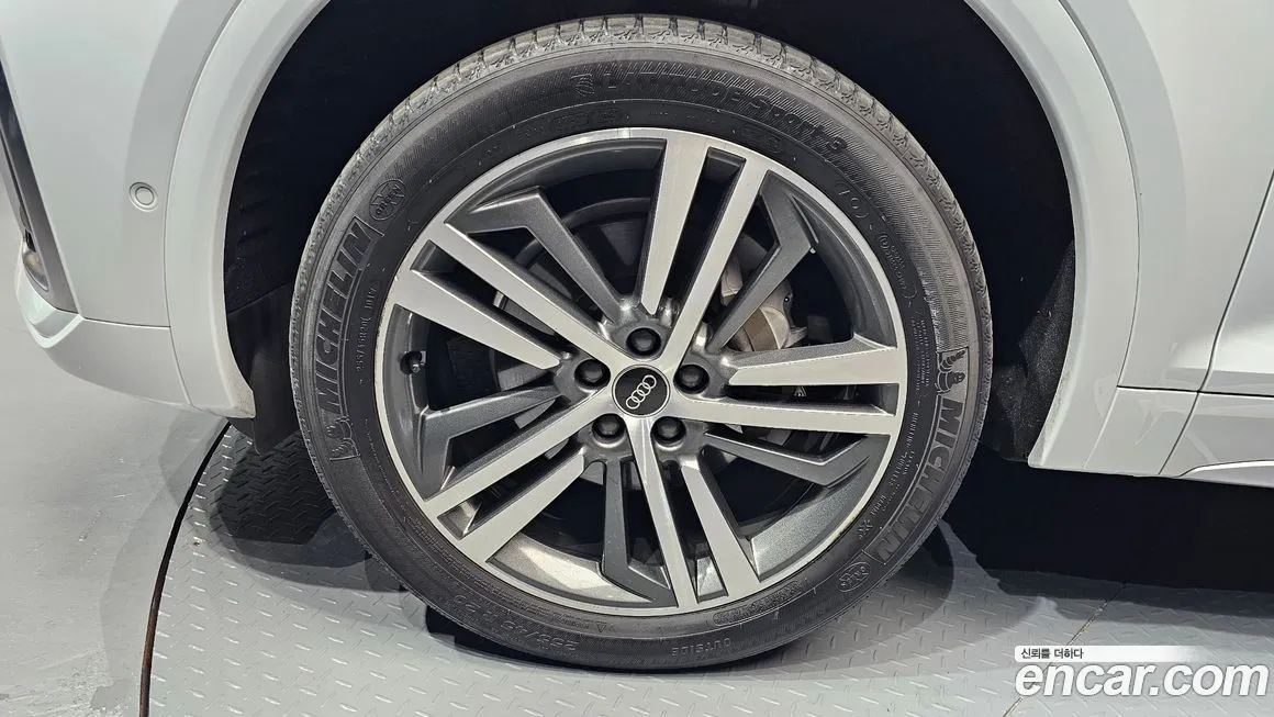 Audi Q5 2022 из KR, фото 8