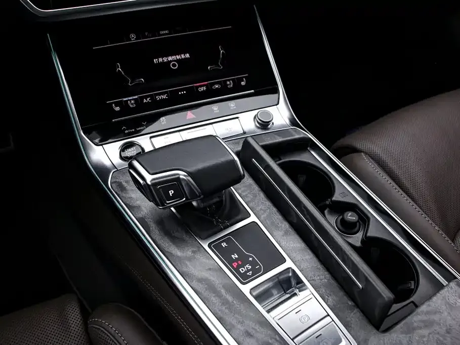 Audi A7L 2025 из CN, фото 8