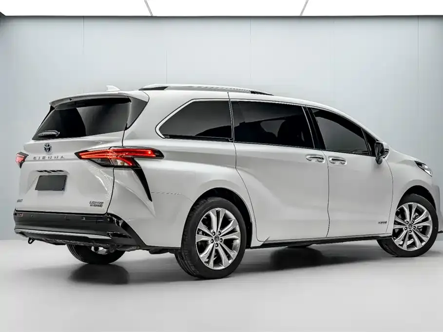 Toyota Sienna 2022 из CN, фото 4