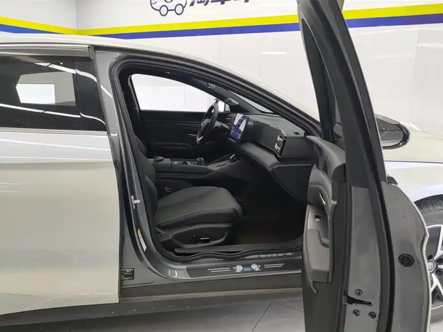 BYD Qin L 2024 из CN, фото 4
