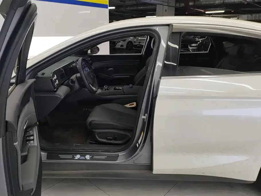 BYD Qin L 2024 из CN, фото 6