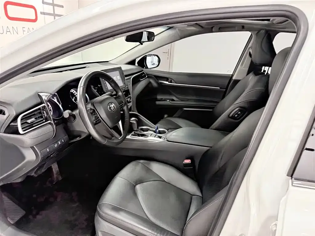 Toyota Camry 2022 из CN, фото 7