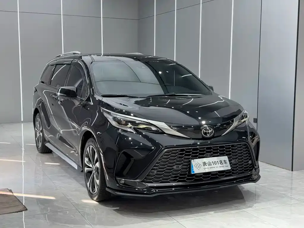 Toyota Granvia 2025 из CN, фото 2