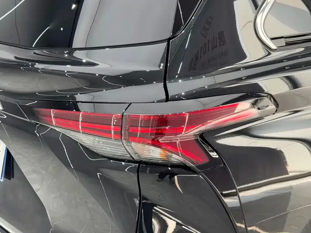 Toyota Granvia 2025 из CN, фото 4