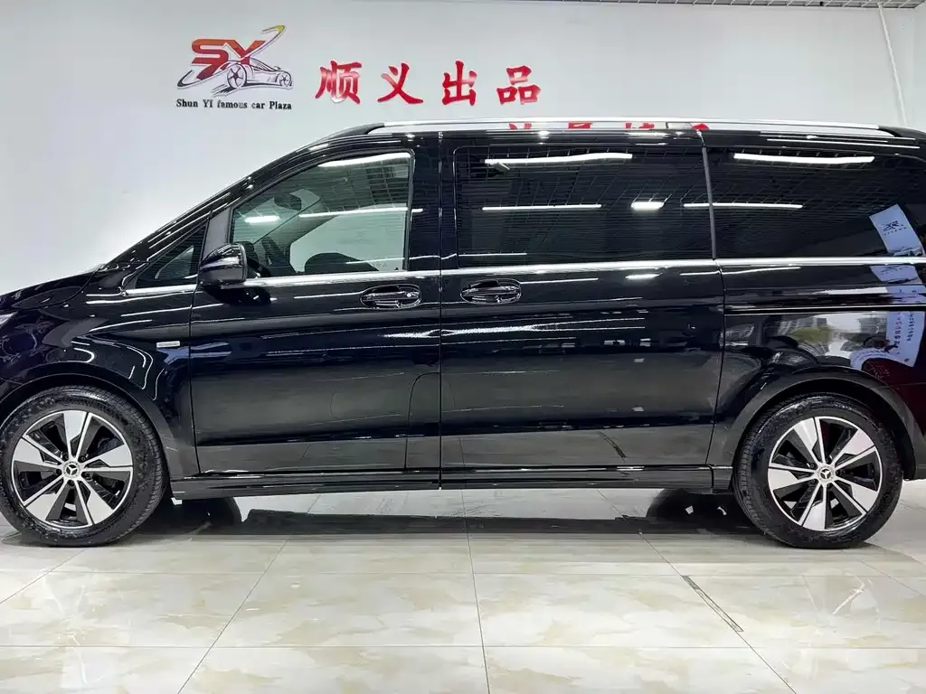 Mercedes-Benz V-Class 2022 из CN, фото 8