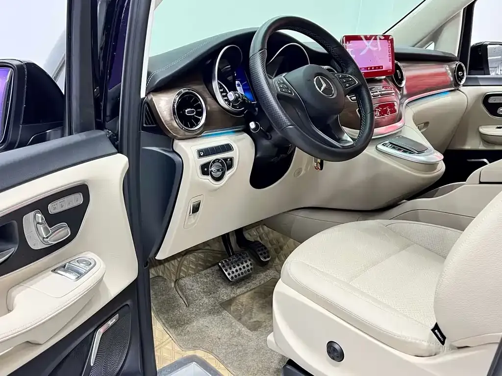 Mercedes-Benz V-Class 2022 из CN, фото 6