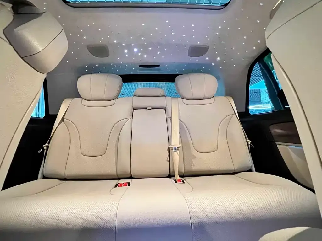 Mercedes-Benz V-Class 2022 из CN, фото 9