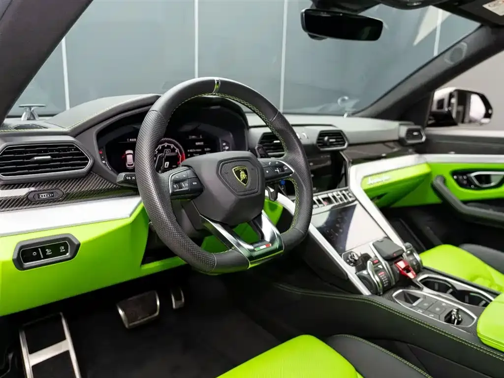 Lamborghini Urus 2021 из CN, фото 4