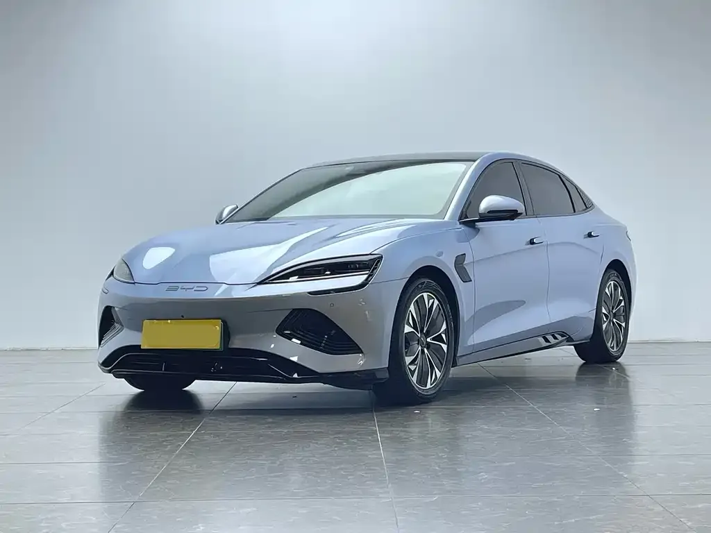BYD Seal — фото 1