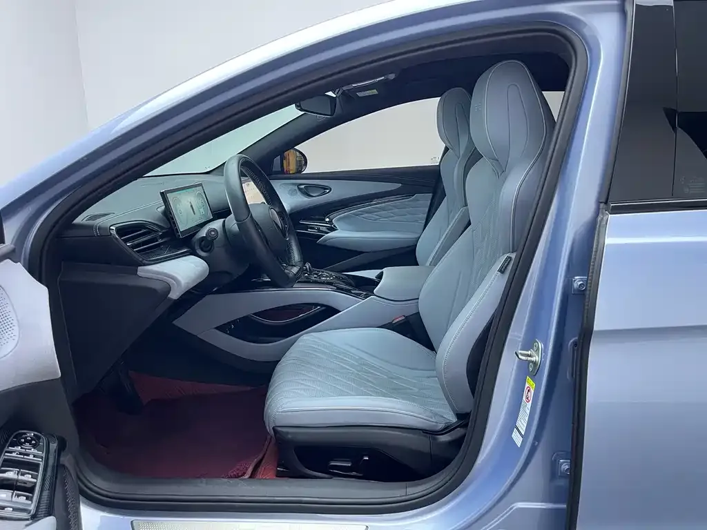 BYD Seal — фото 7