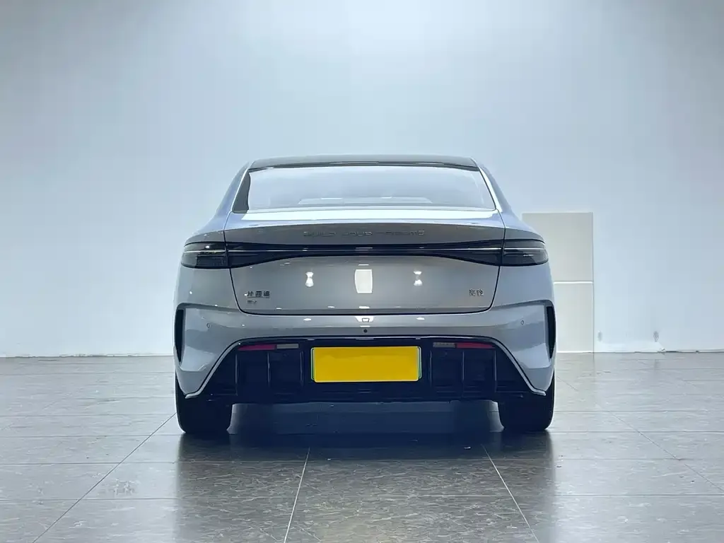 BYD Seal — фото 2