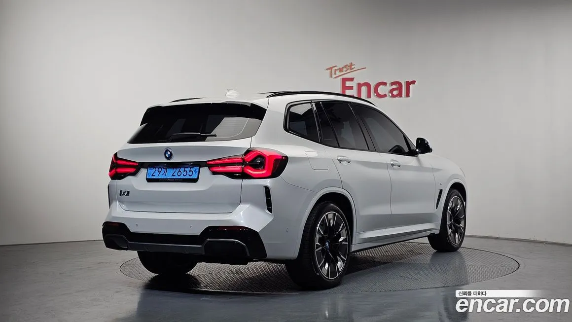 BMW iX3 2024 из KR, фото 2