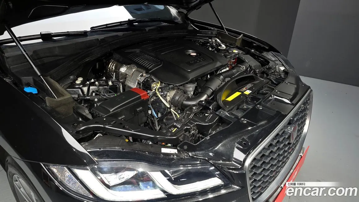 Jaguar F-PACE 2021 из KR, фото 10