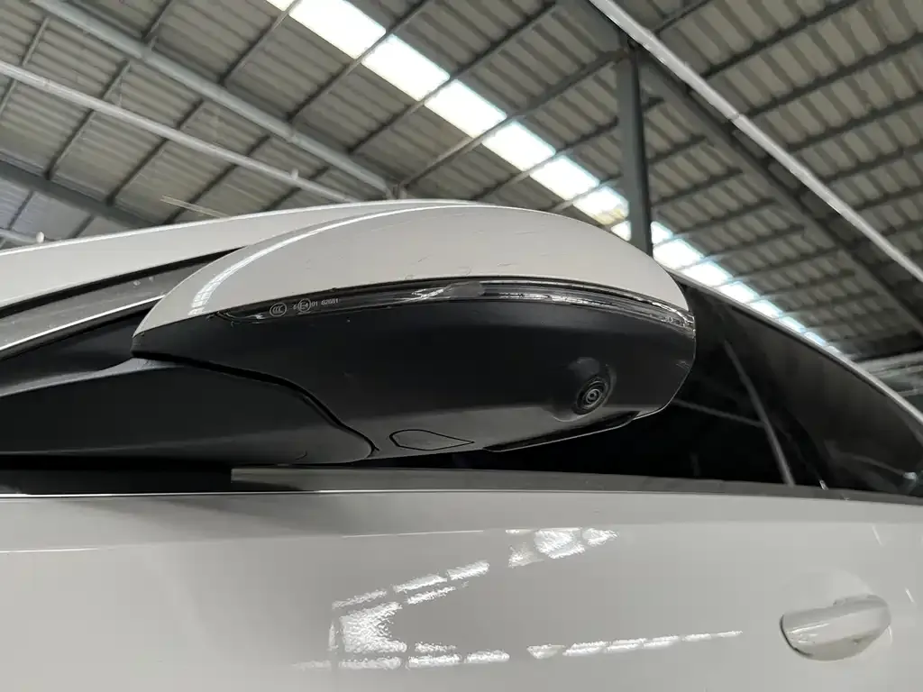 Mercedes-Benz C-Class New Energy 2023 из CN, фото 8