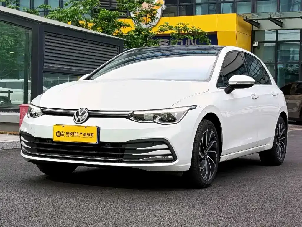 Volkswagen Golf 2022 из CN, фото 1