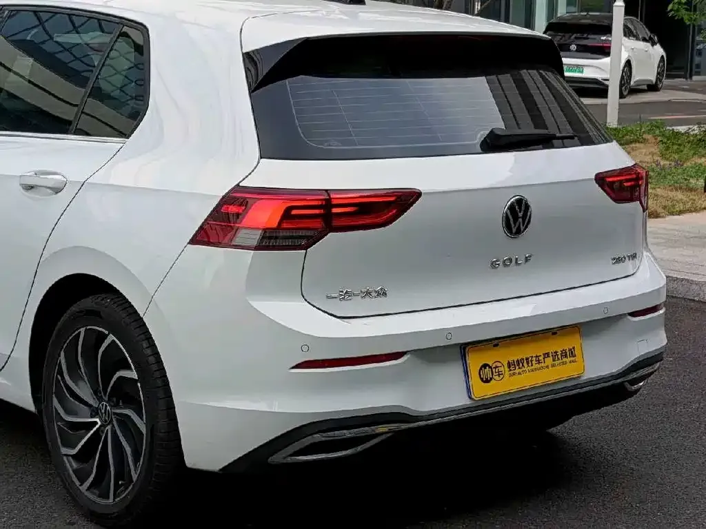 Volkswagen Golf 2022 из CN, фото 2