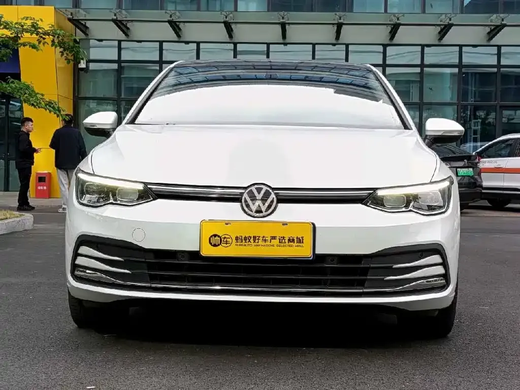 Volkswagen Golf 2022 из CN, фото 5