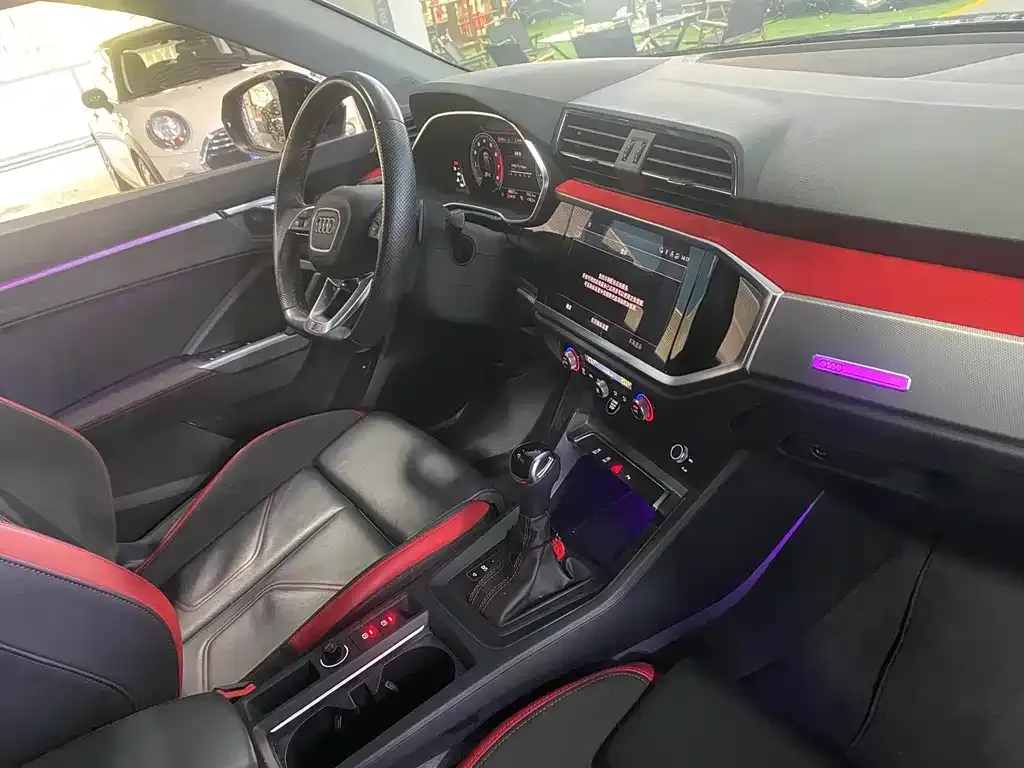 Audi Q3 Sportback 2023 из CN, фото 9