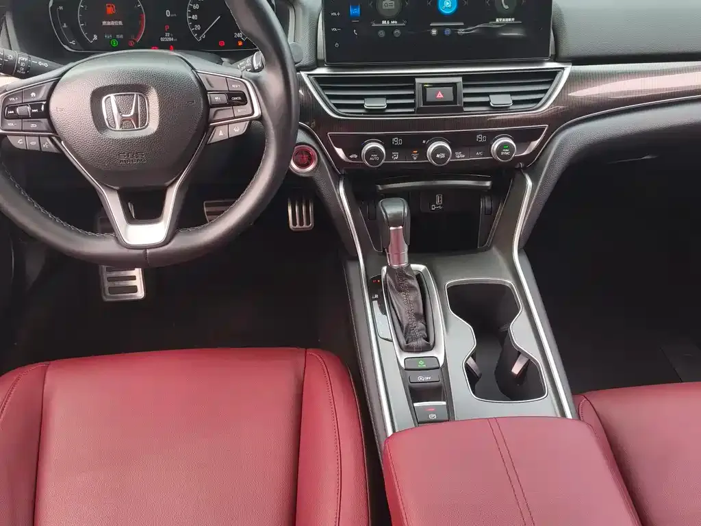 Honda Accord 2023 из CN, фото 5