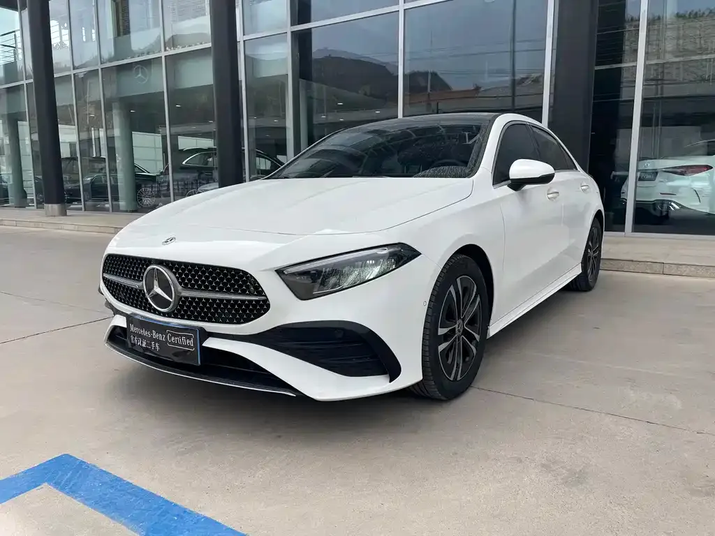 Mercedes-Benz A-Class 2024 из CN, фото 1